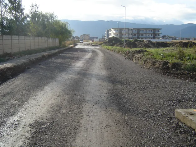 Dezvoltarea şi modernizarea infrastructurii în cartierul Florilor, o investiţie în desfăşurare