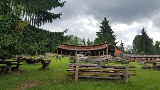 Stâna Turistică din Poiana Braşov, redeschisă de Paşti