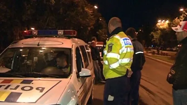 Tânăr braşovean, băut, pe un vehicul cu număr fals, în judeţul vecin