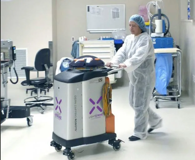 Doi roboţi pentru infecţiile intraspitaliceşti, la Făgăraş