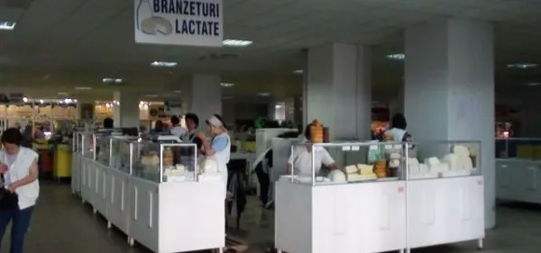 Hala de la Piaţa Star, „oferită” gratuit producătorilor agricoli 