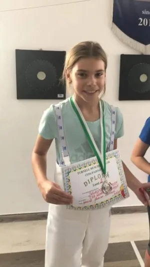 Braşoveanca Adela Diaconu o lansează în modă pe fetiţa lui Helmuth Duckadam 