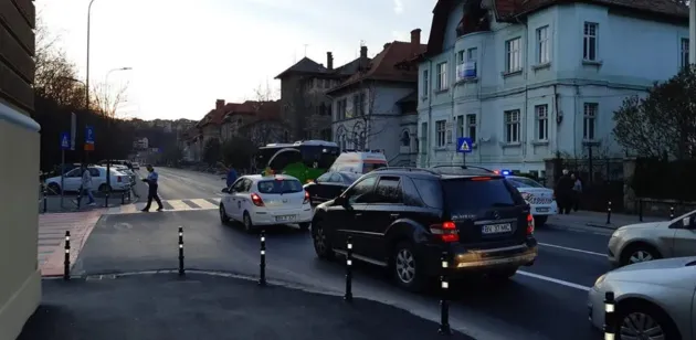 Femeie rănită în autobuzul RATBV