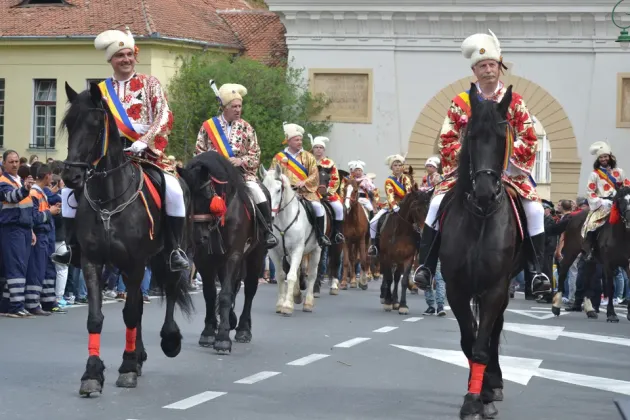 Junii vor aduce Lumina Sfântă la Braşov. Patriarhia şi-a dat acceptul 