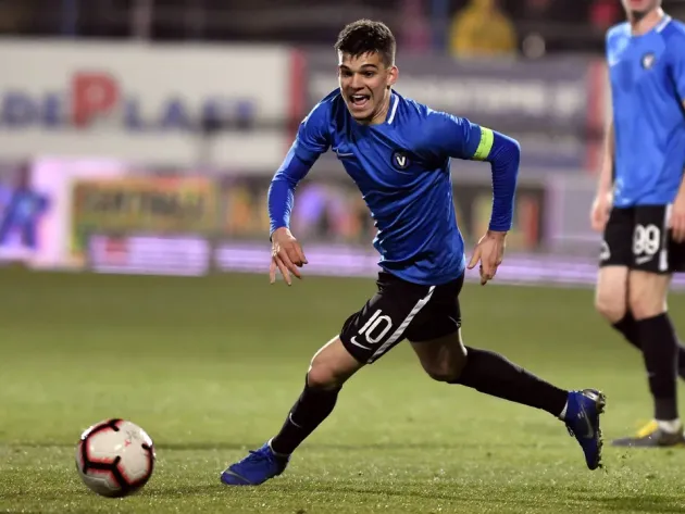 După Marin, Ajax a pus ochii şi pe Ianis Hagi
