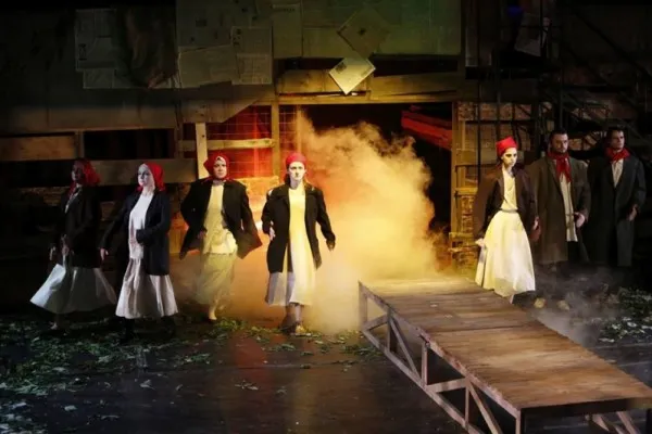 O săptămână de Festival Naţional de Teatru Politic la Braşov. „Va trata o formă de Alzheimer social”