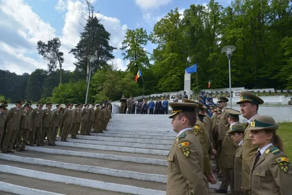 Braşovenii, aşteptaţi astăzi la Cimitirul Şprenghi, la o triplă sărbătoare 