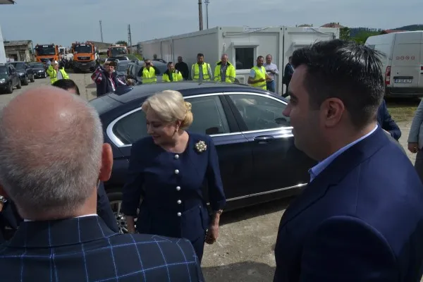 Desant guvernamental la Braşov, cu huiduieli la Râşnov  
