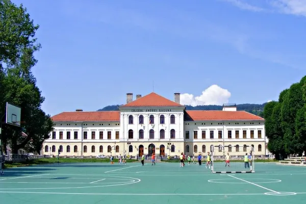 Admiterea în clasa a V-a la colegiile naţionale din Braşov, în 19 iunie