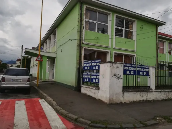  Probleme cu softul care scanează actele de identitate. Până la ora 9.10 au votat 22.063 de brașoveni