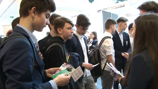 Târgul liceelor, ediţia 2019. De ce te-ai înscrie la Feldioara, Bran sau Zărneşti?