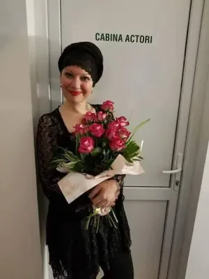 One woman show