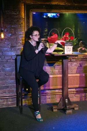 Lansare cu poveşti de suspans. Silvia Buzori vine cu „Numărul 5” la Braşov