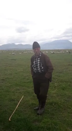 Cel mai intelectual cioban. Din Bran, acum angajat la Râşnov