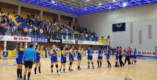 Victorie clară cu Baia Mare şi în continuare „în cărţi” pentru EHF