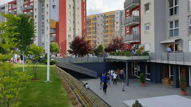 RECORDUL DE LA URNE. Prezenţă mai mare în judeţul Braşov la alegerile de ieri, decât la localele din 2016 
·	
