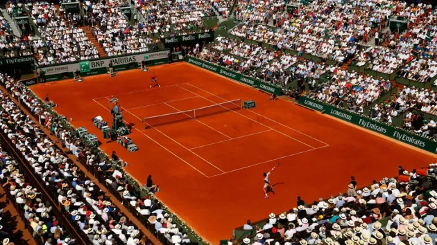 Copil şi Buzărnescu, eliminaţi de la Roland Garros