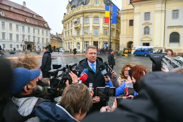 Iohannis, la Sibiu: Sunt perfect de acord cu votul la 16 ani