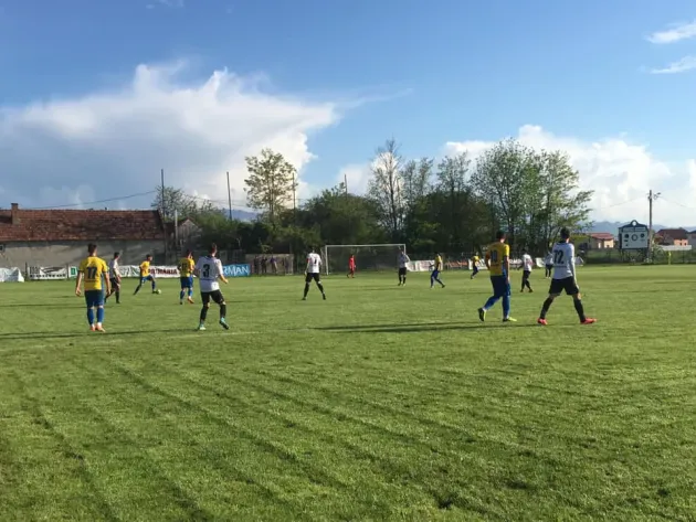 Hărmanul, victorie preţioasă 
în derby-ul braşovean din C5