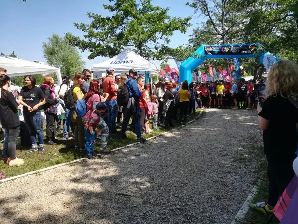 1.200 de alergători ieri, la Braşov Heroes. Număr impresionant de participanţi şi susţinători la ediţia 2019