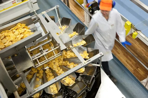 Intersnack produce la Ghimbav chipsuri şi alune de 90 de milioane de euro