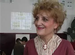 110 profesori din Braşov vor gradaţii de merit, de anul şcolar următor. Bonus de 25% la salariu, timp de 5 ani