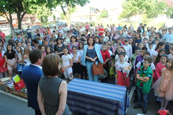 „Ultimul clopoțel” cu dublă însemnătate la Școala 3 din Râșnov