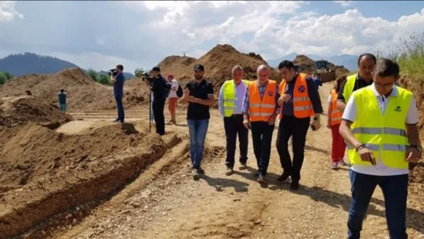 Autostrada în 3 schimburi. Răzvan Cuc, pe şantierul Râşnov - Cristian: se va trece inclusiv la ture de noapte