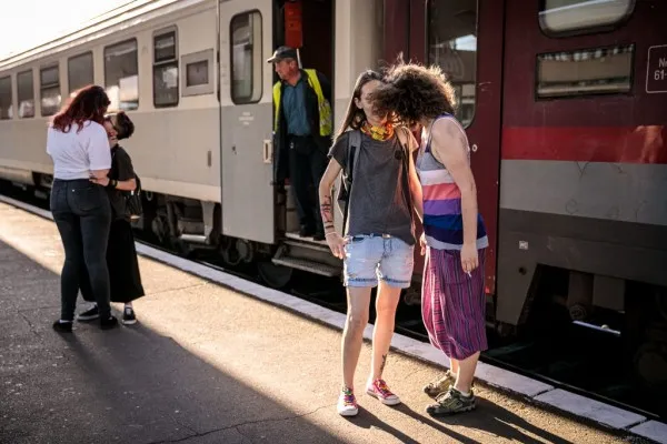 Soţie şi soţie. Două femei din Braşov vor ca Statul Român să le recunoască parteneriatul civil