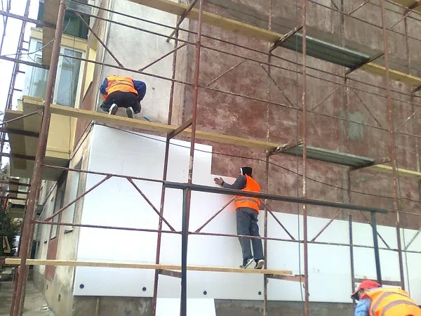 Programul de izolare termică a blocurilor de la bugetul de stat, „tras pe linie moartă” la Braşov?