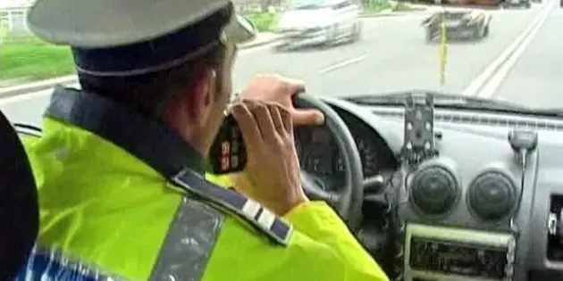 Goană între Vulcan şi Cristian: Fără permis, a fugit de poliţişti pentru a schimba locul cu cel din dreapta 