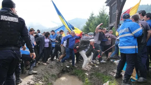 MApN propune întâlnire România - Ungaria pentru morminte