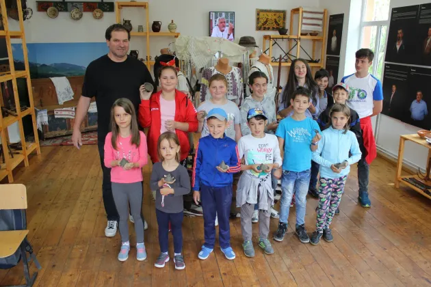 Au început înscrierile pentru „Vacanţa artelor la muzeu”
