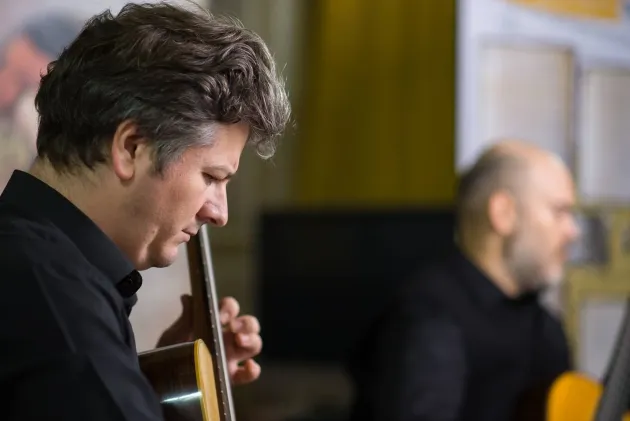 Concert de chitară, susţinut de Costin Soare, la Castelul Bran