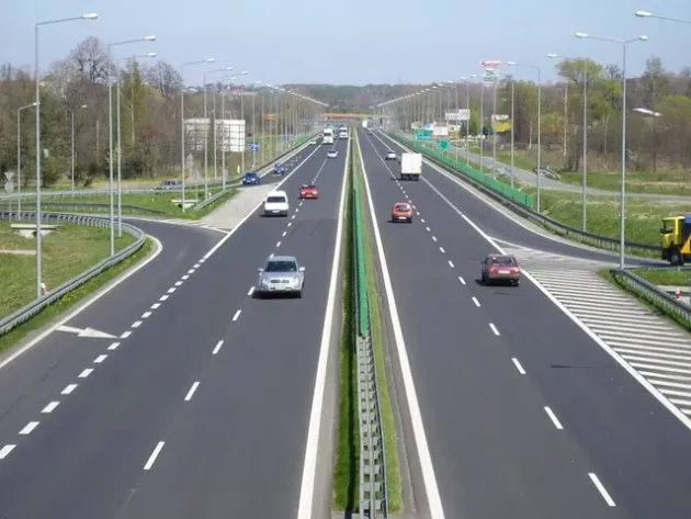 CNAIR a început procedurile pentru obţinerea finanţării europene pentru drumul expres Piteşti - Braşov
