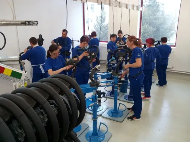 Autoliv România, prima companie braşoveană care sare de bariera de 4 miliarde de lei cifră de afaceri