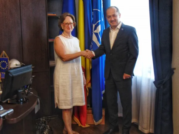 Ambasadorul Austriei la Bucureşti, interesat de proiectele prioritare ale Braşovului: aeroport, autostradă, spital  