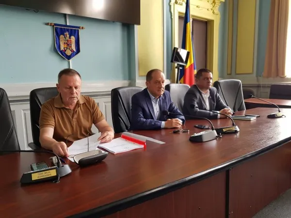 Pestă porcină, aproape de judeţul Braşov. Autorităţile au confirmat două focare la câţiva kilometri de Fundata