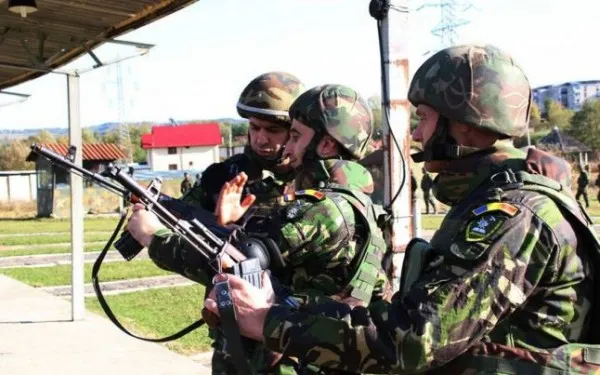 Ministerul Apărării organizează la Braşov o campanie de recrutare pentru cei care vor să fie militari voluntari în rezervă