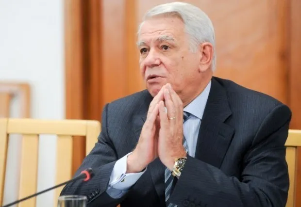 Teodor Meleşcanu a făcut „un apel la moderaţie şi reţinere” către ministrul ungar de Externe 