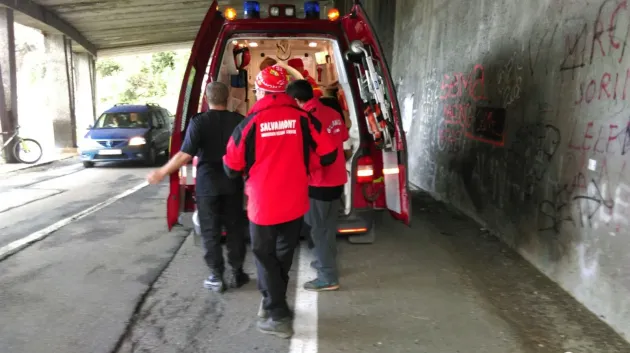 S-a accidentat în timp ce făcea o poză, pe Transfăgărășan