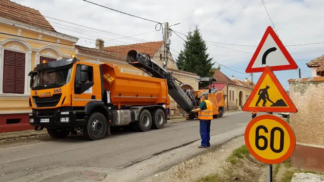 DN 13 intră în reparaţii, până pe 31 august. Sfatul drumarilor: ocoliți, vă rugăm!
