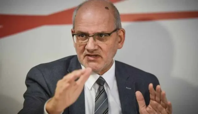 Demisia promisă