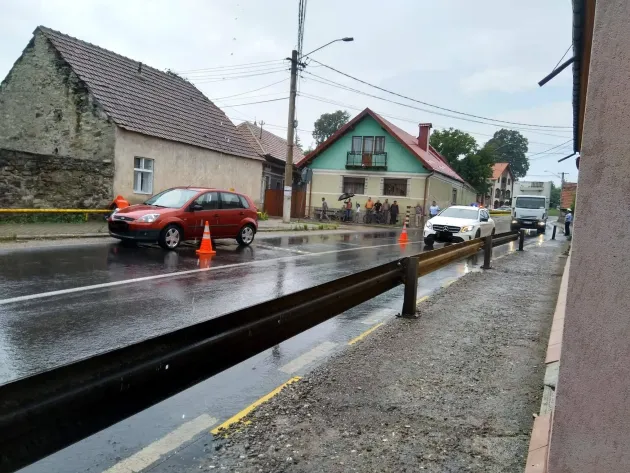Pieton accidentat când traversa neregulamentar DN1