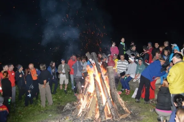 Festival de folk la 1.720 metri altitudine, o invitaţie de 3 zile la Cabana Mălăieşti