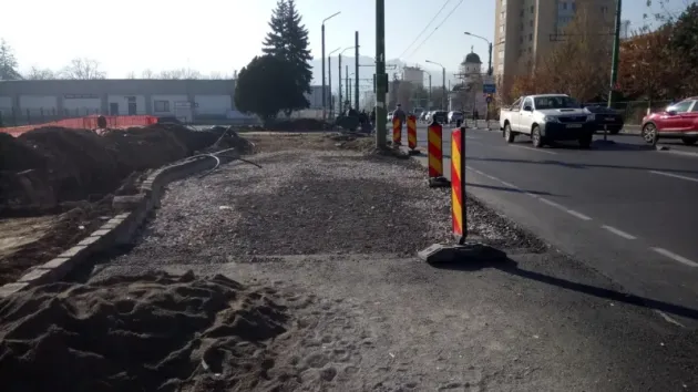 Se mută temporar staţia de autobuz „Liceul Tractorul”