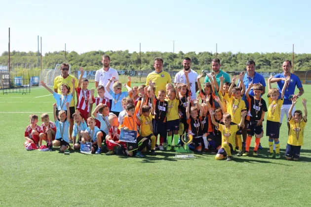 Braşov Cup şi-a desemnat laureatele la categoriile de minifotbal