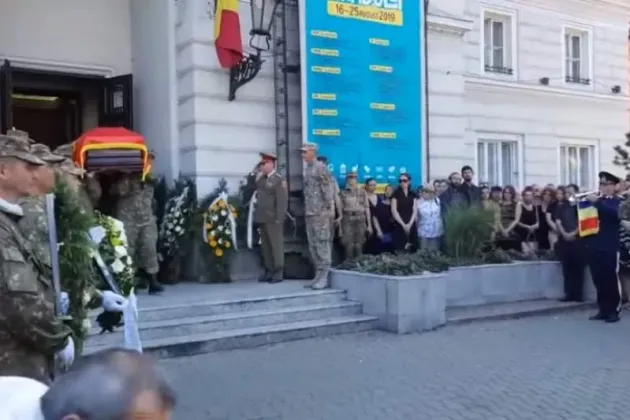 Zsolt Torok, înmormântat cu onoruri militare, la Arad