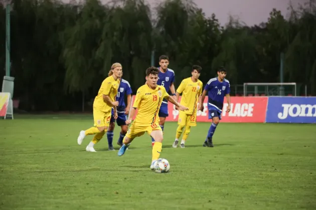 Victorie categorică în amicalul cu Cipru pentru tricolorii U16