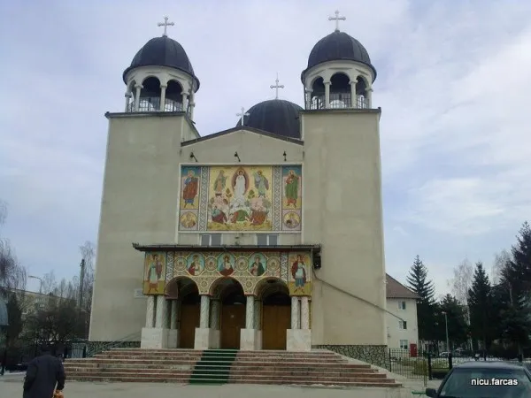 Slujbă de noapte, azi, în Astra